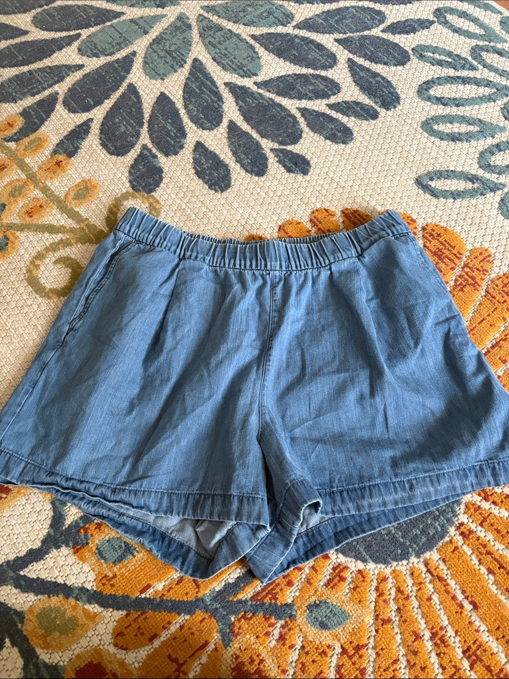 Uniqlo Light Blue High-Waist Casual Women's Shorts
